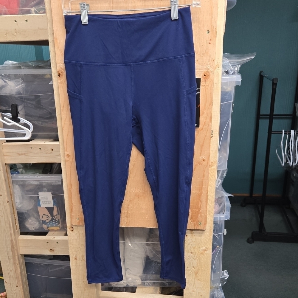 Head Size S Dark Blue Mid Rise Capri Leggings
